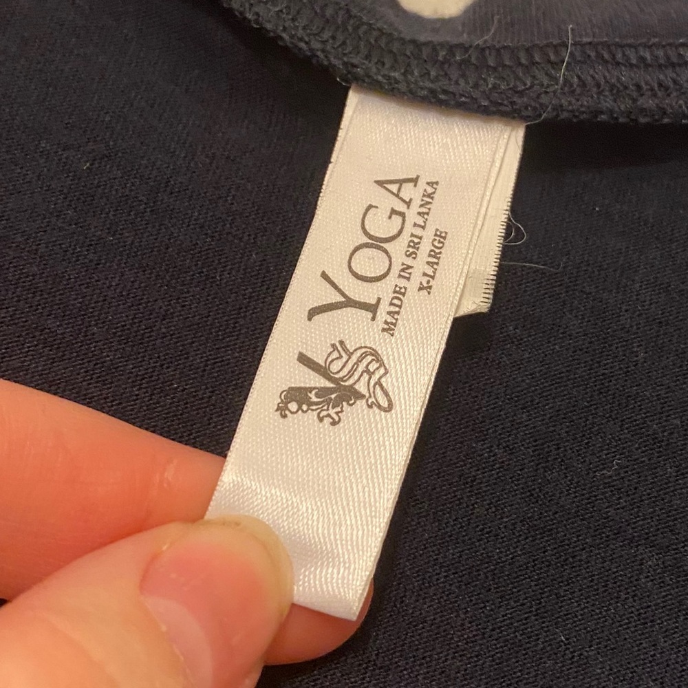 VICTORIA SECRET YOGA TOP - Picture 5 of 8